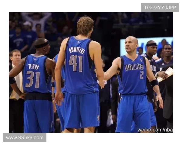 传奇谢幕：霍华德·休斯——飞行、电影与一个时代的传奇回响